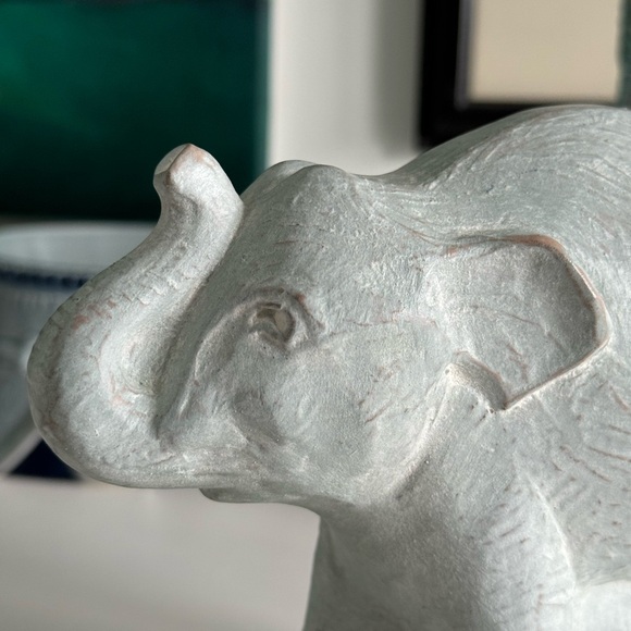 Isabel Bloom Baby Elephant from 2000 Signed by the Artist - Picture 2 of 9